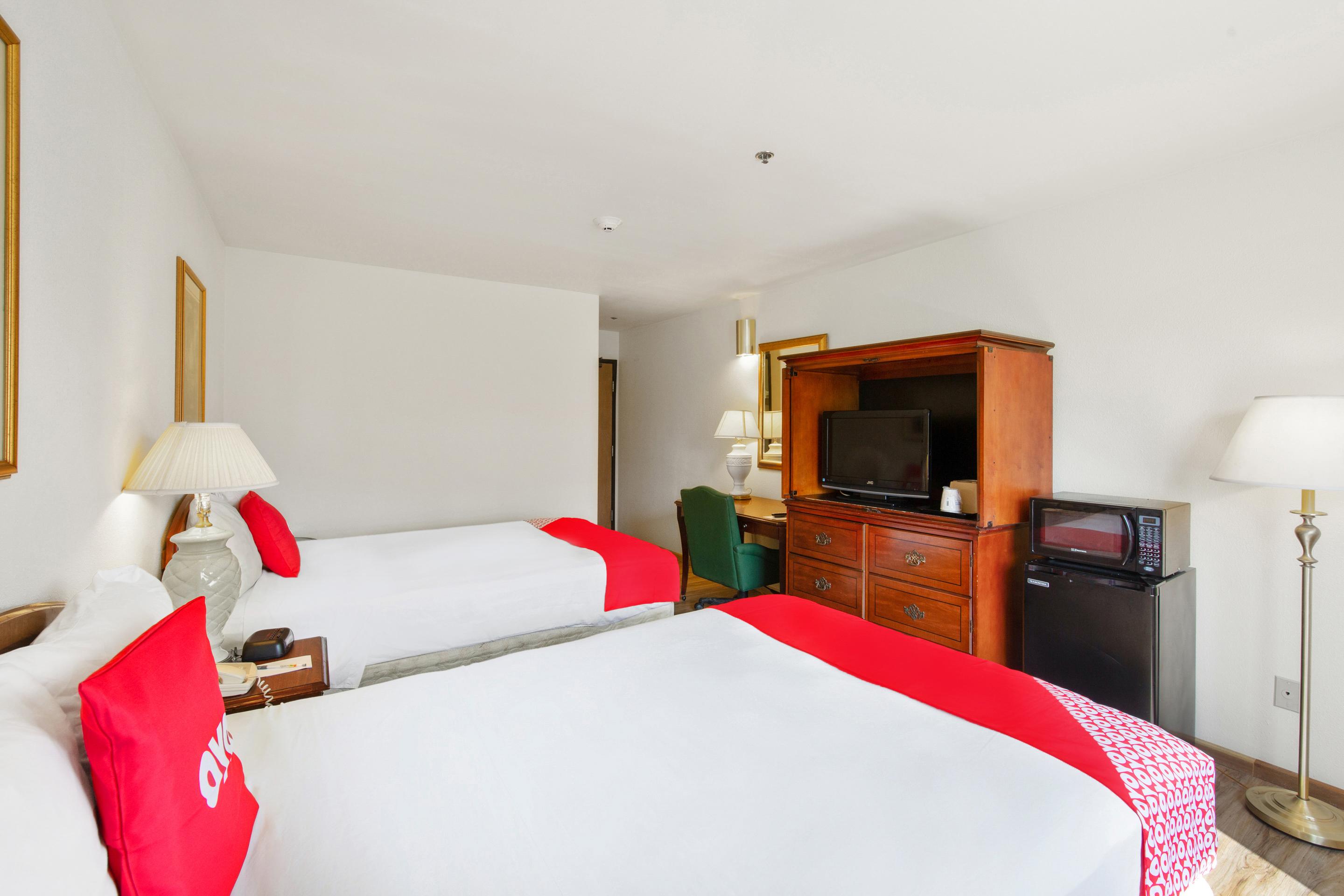 Oyo Hotel Portage I-94 Extérieur photo