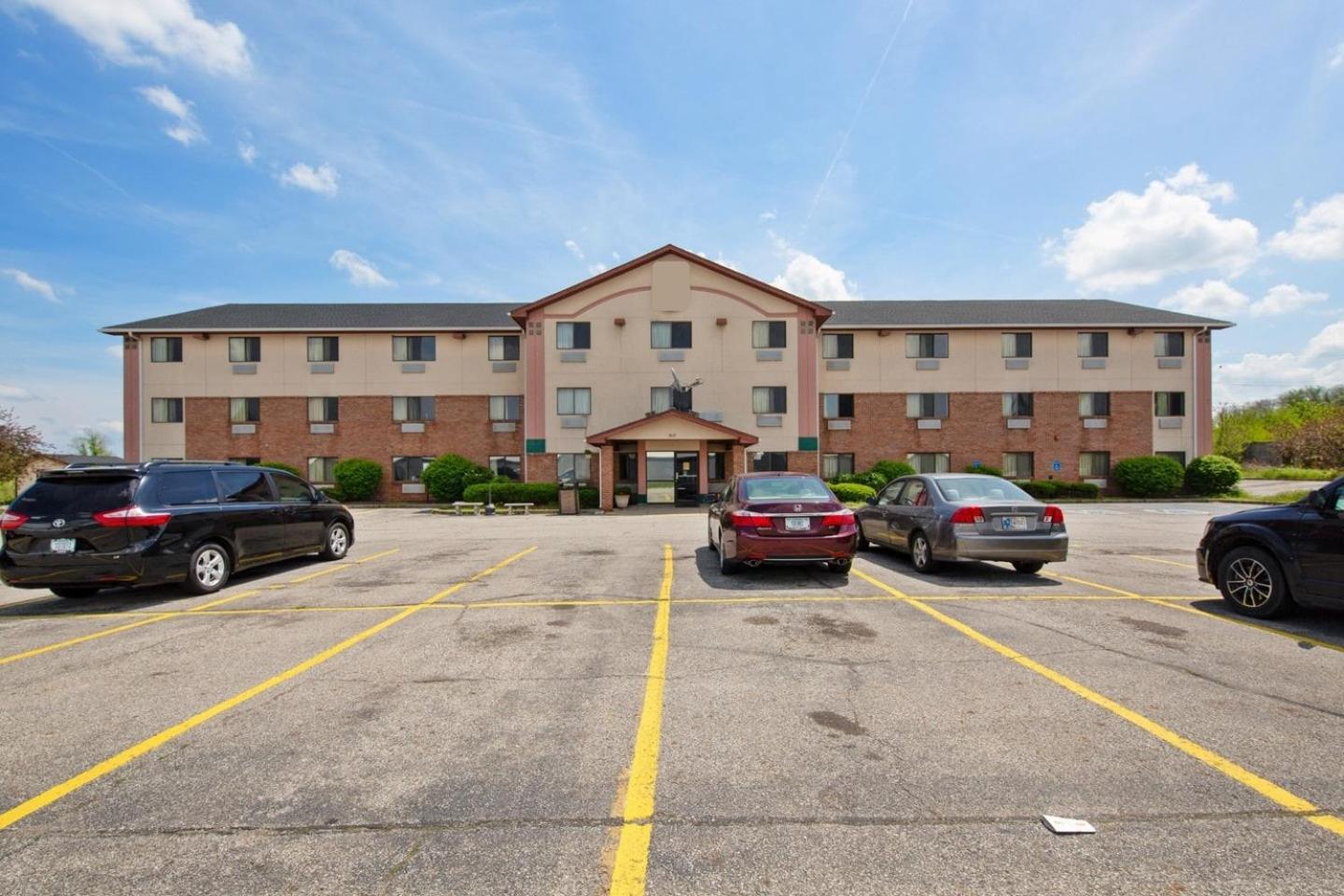 Oyo Hotel Portage I-94 Extérieur photo