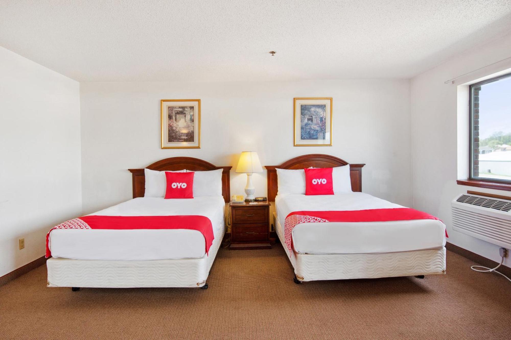Oyo Hotel Portage I-94 Extérieur photo