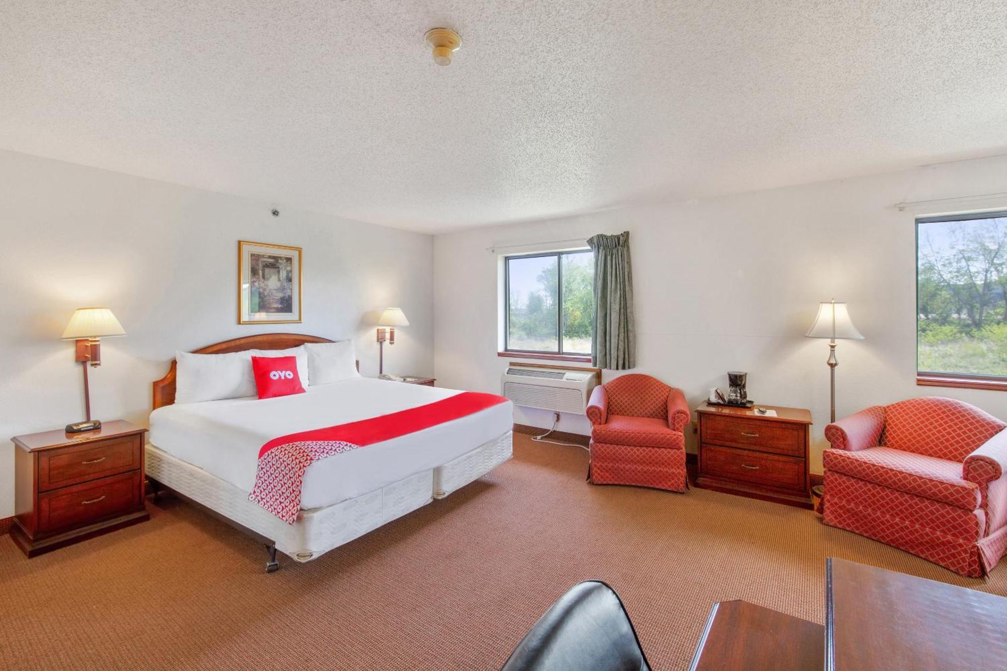 Oyo Hotel Portage I-94 Extérieur photo